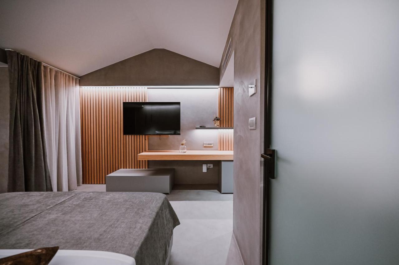 Hotel Stomorin-Marina Hramina ムルテル エクステリア 写真